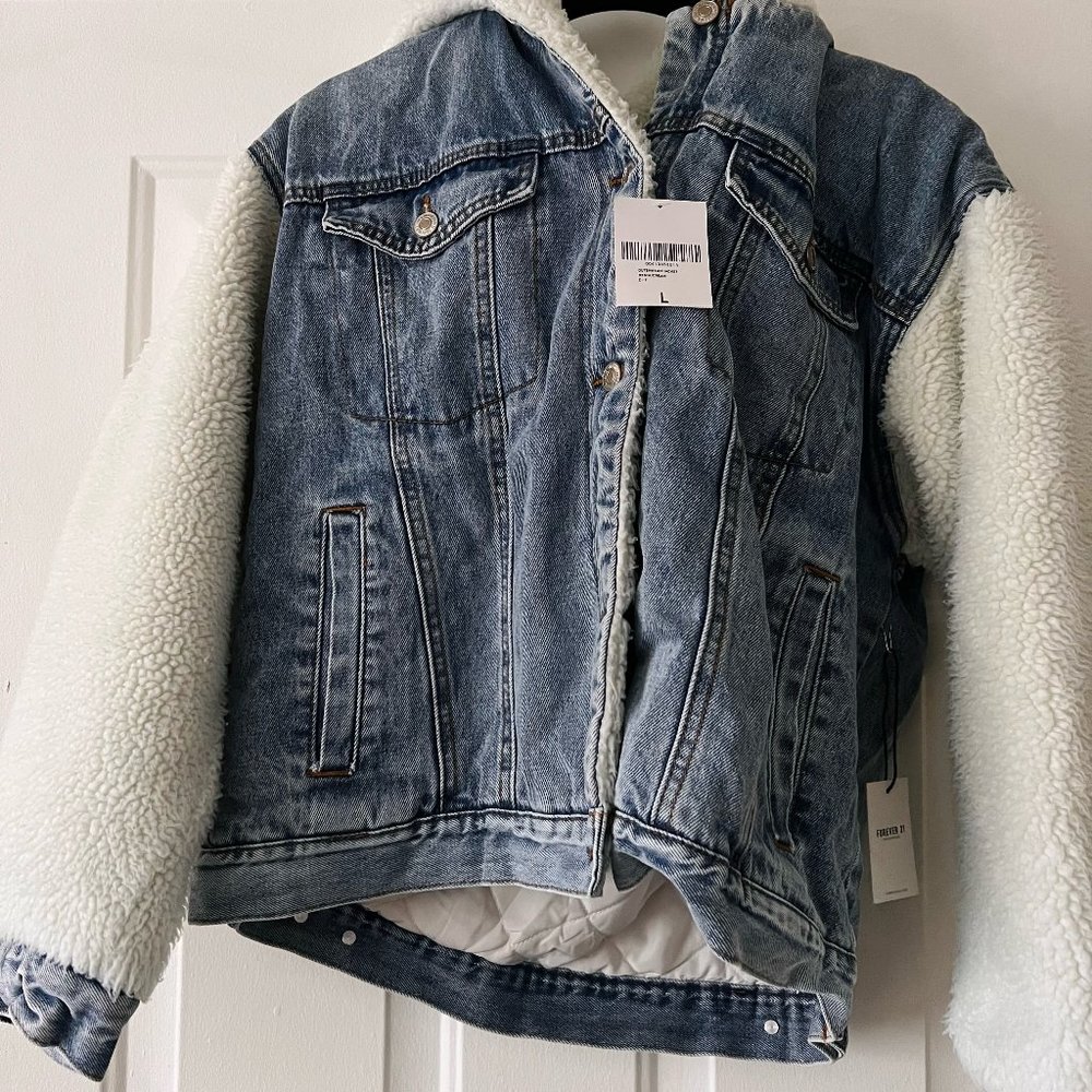 NWT Forever 21 Denim Sherpa Lined Hooded Jacket